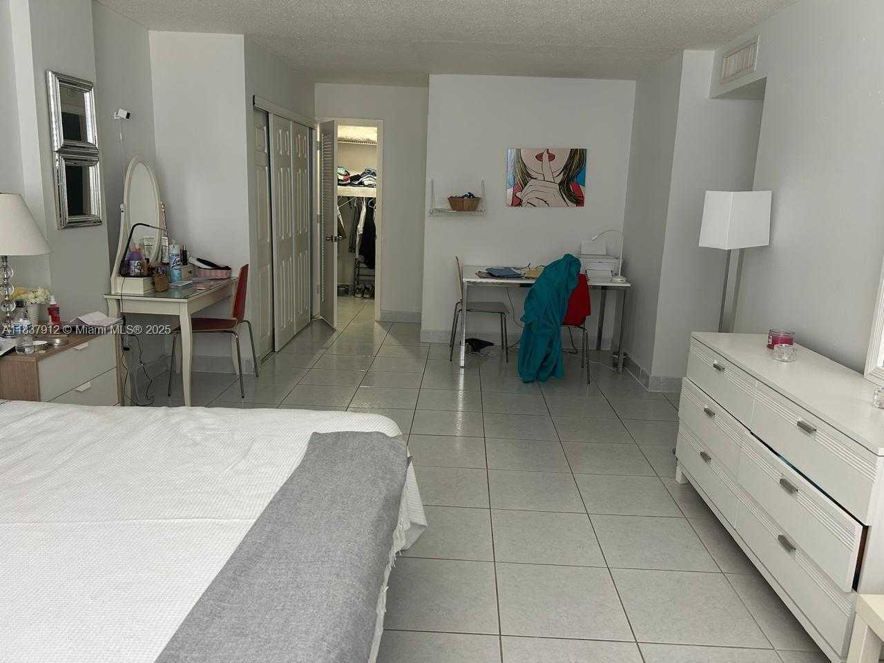 Small Image of 1849 SOUTH OCEAN DR #1407, Hallandale Beach Number 22