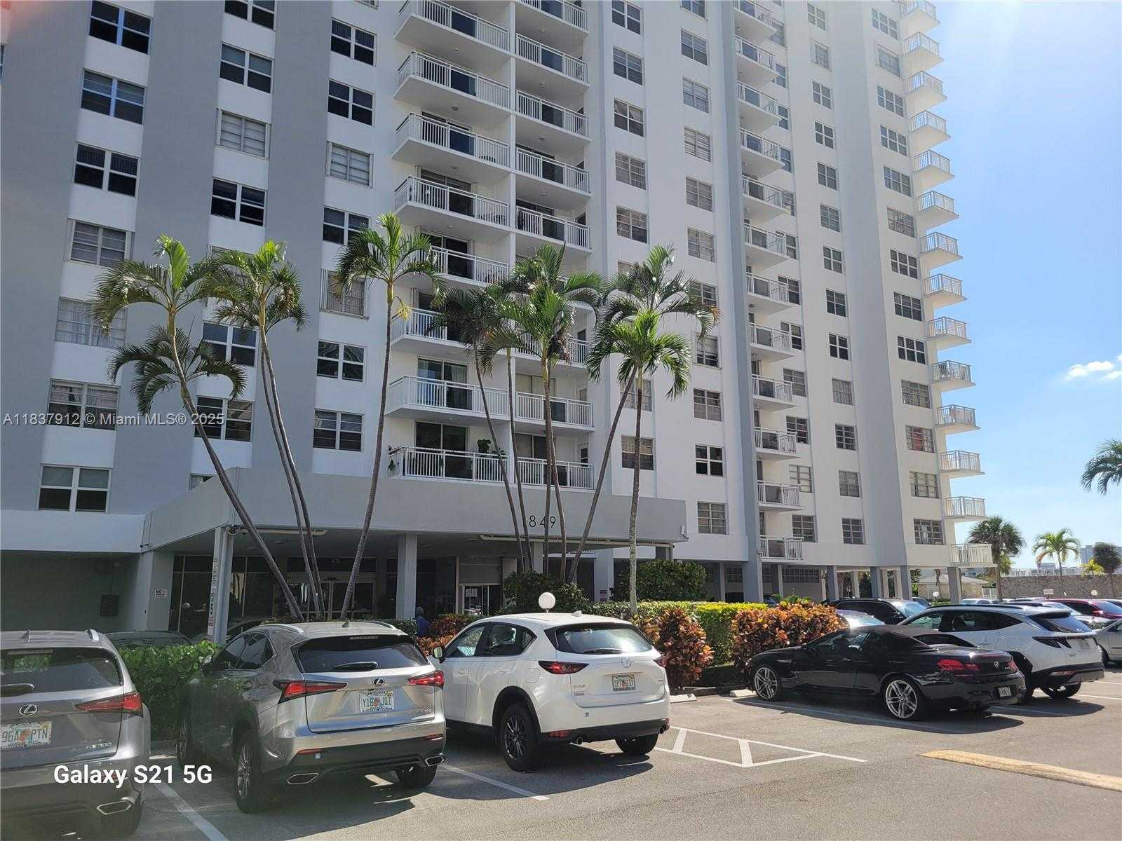 Small Image of 1849 SOUTH OCEAN DR #1407, Hallandale Beach Number 8