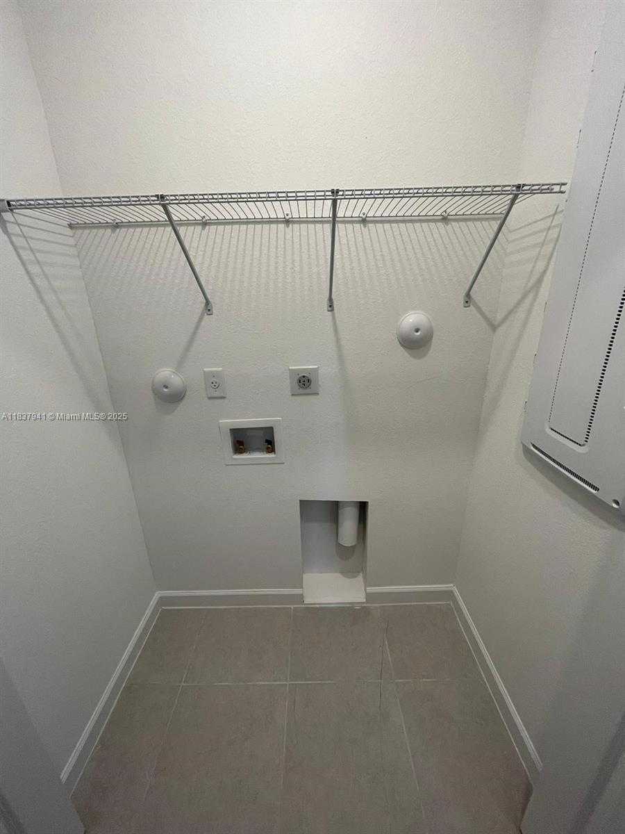 Small Image of 24480 SOUTH WEST 119TH PL, Homestead Number 16