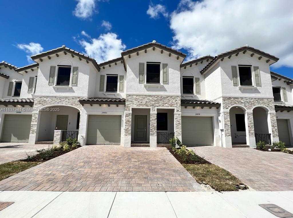 Small Image of 24480 SOUTH WEST 119TH PL, Homestead Number 2