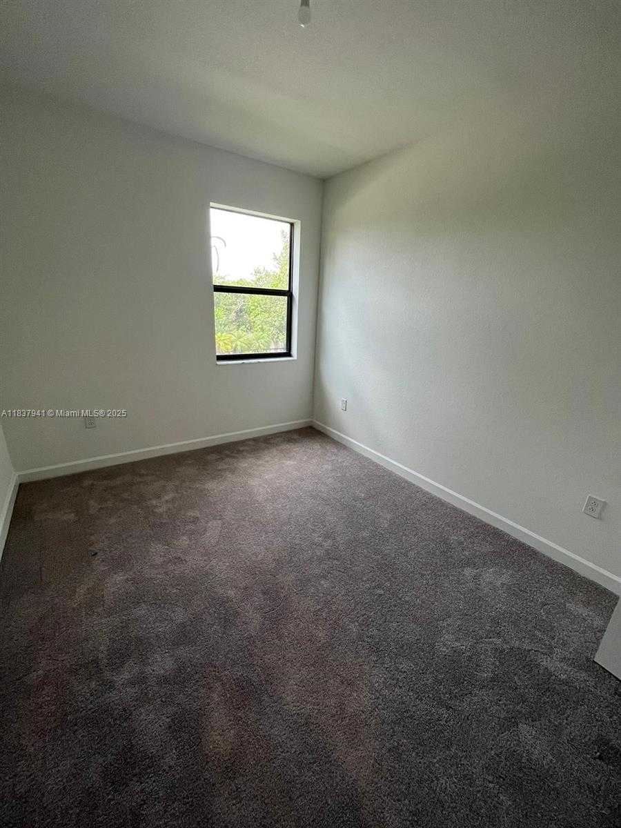 Small Image of 24480 SOUTH WEST 119TH PL, Homestead Number 29