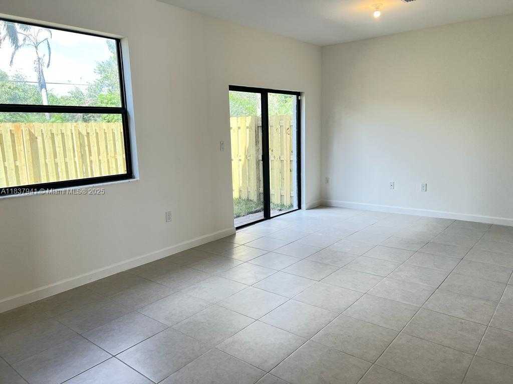 Small Image of 24480 SOUTH WEST 119TH PL, Homestead Number 7