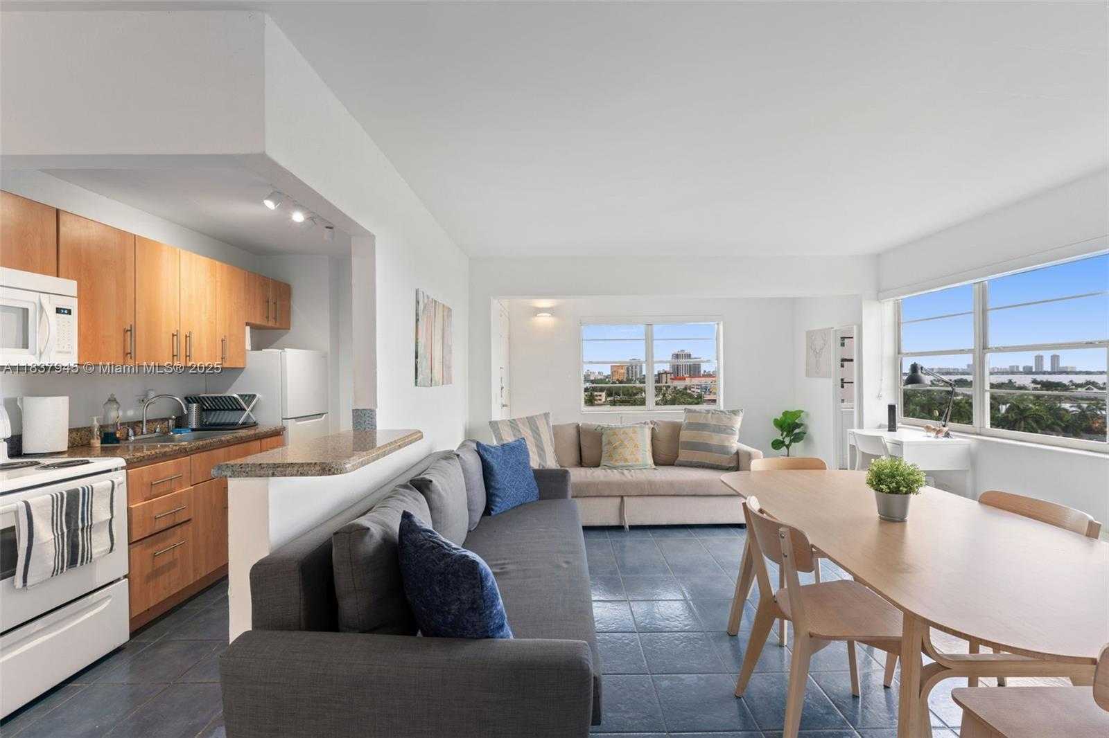 Small Image of 7904 WEST DR #901, North Bay Village Number 4