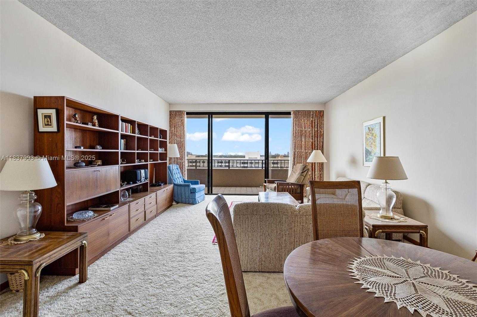 Small Image of Key Biscayne Number 6