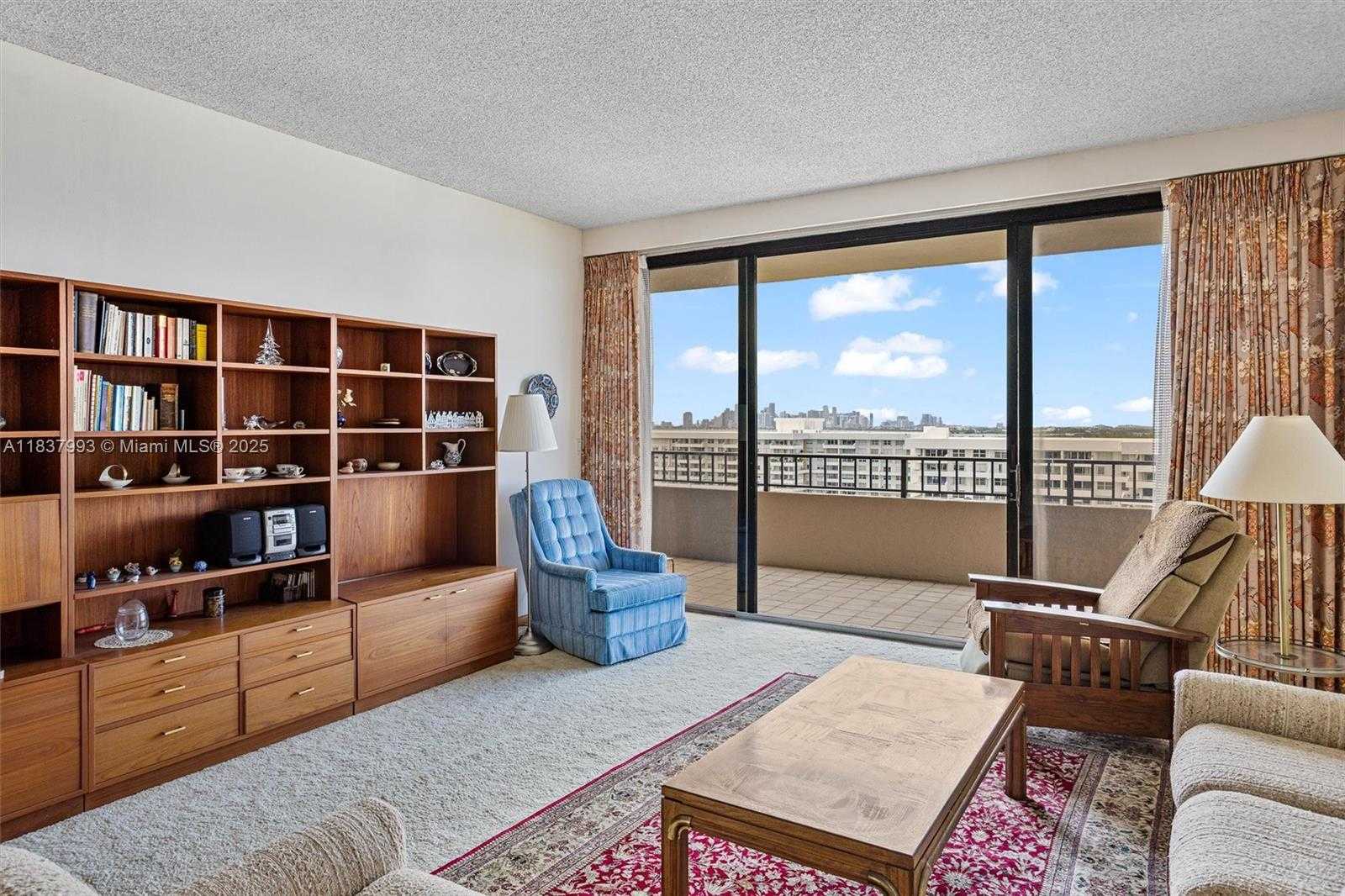 Small Image of Key Biscayne Number 7