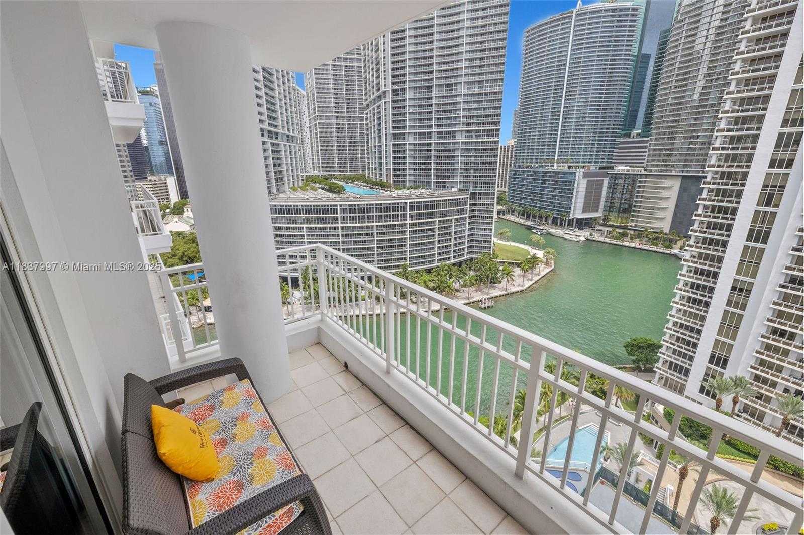 Small Image of 801 BRICKELL KEY BLVD #2006, Miami Number 11