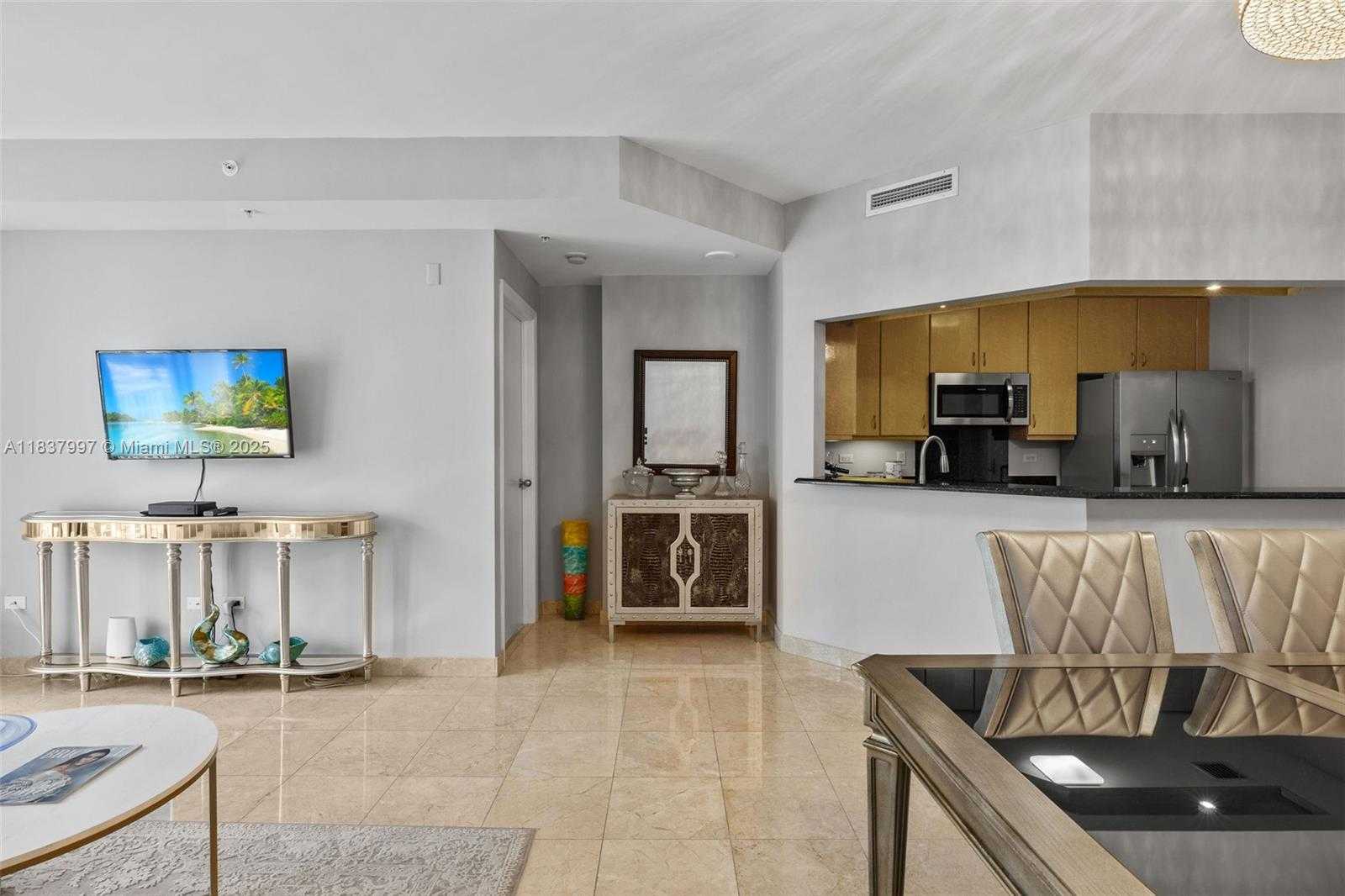 Small Image of 801 BRICKELL KEY BLVD #2006, Miami Number 14