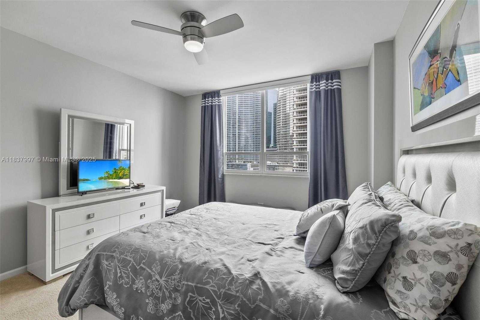 Small Image of 801 BRICKELL KEY BLVD #2006, Miami Number 15