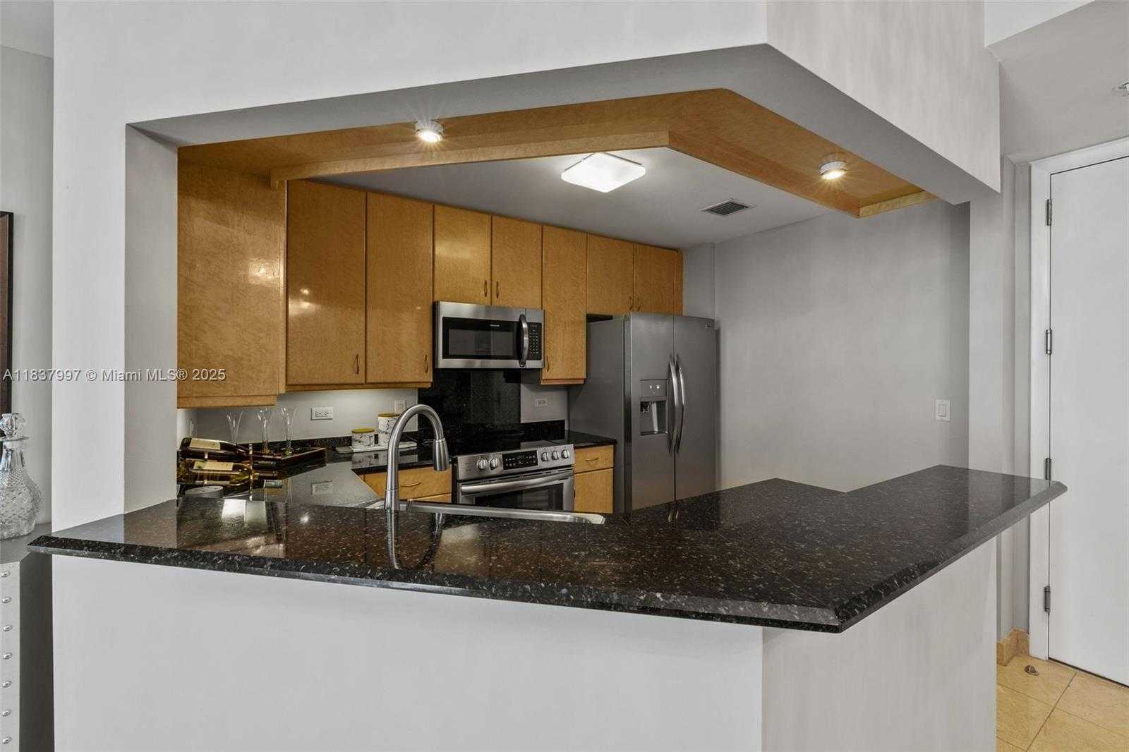 Small Image of 801 BRICKELL KEY BLVD #2006, Miami Number 19