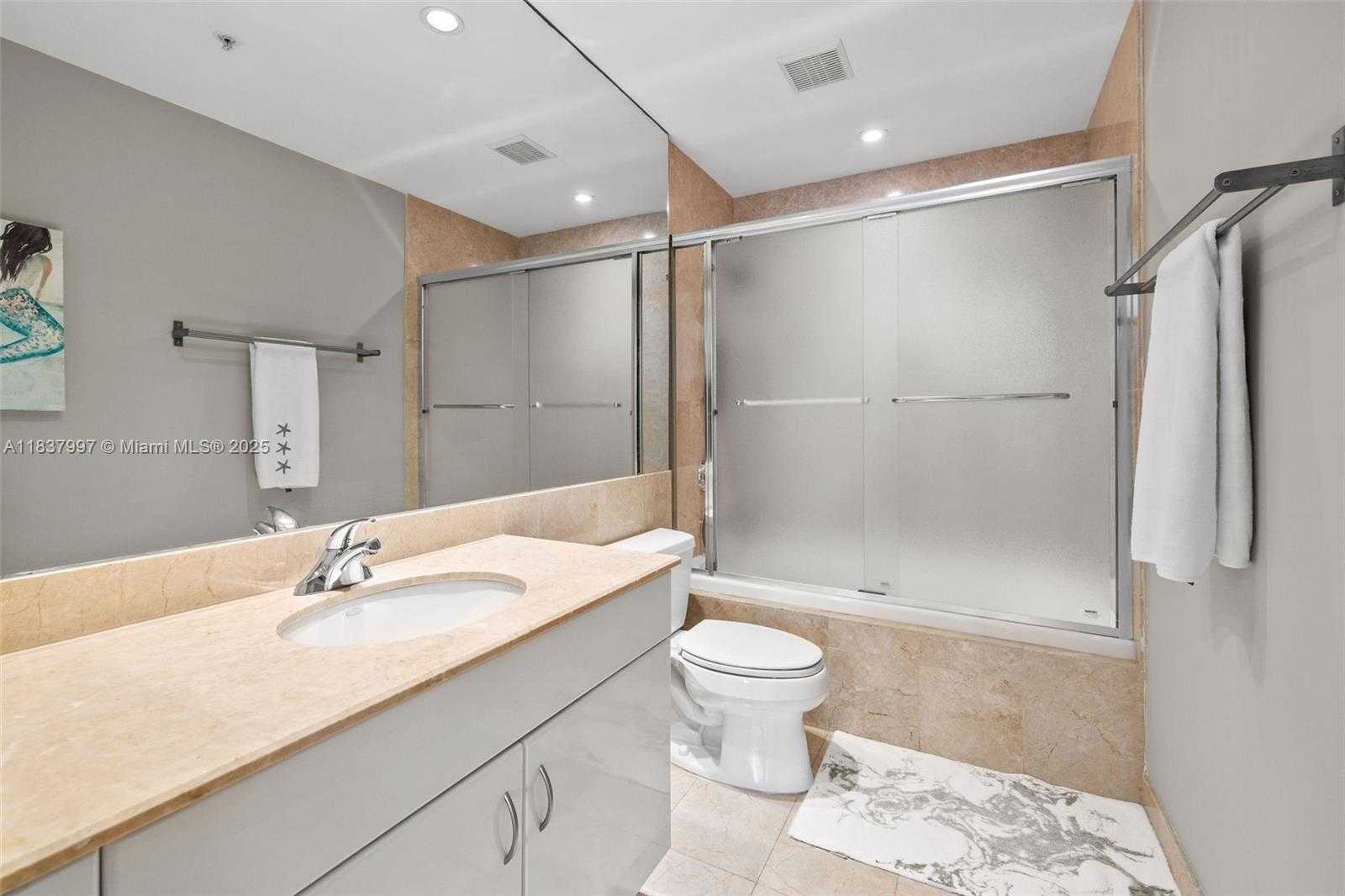 Small Image of 801 BRICKELL KEY BLVD #2006, Miami Number 27