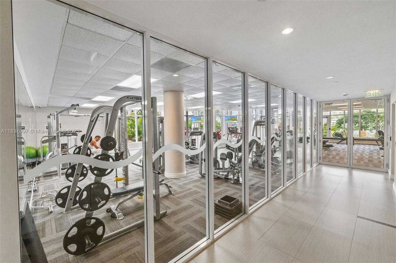 Small Image of 801 BRICKELL KEY BLVD #2006, Miami Number 35