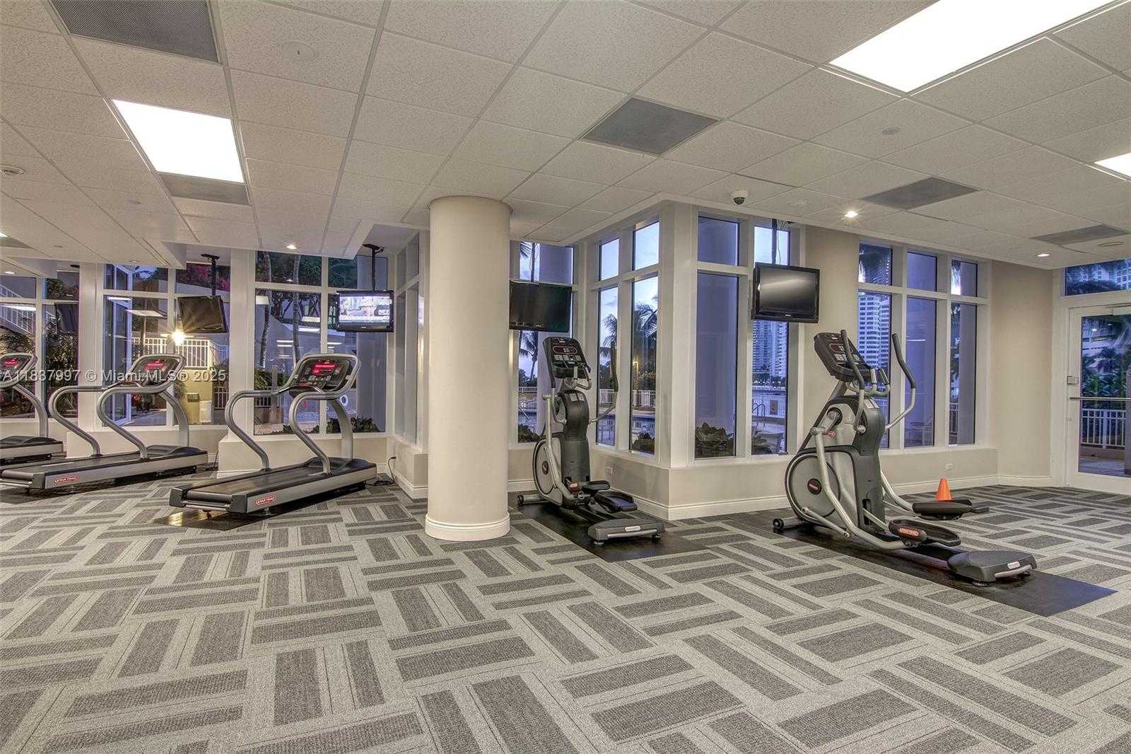 Small Image of 801 BRICKELL KEY BLVD #2006, Miami Number 36