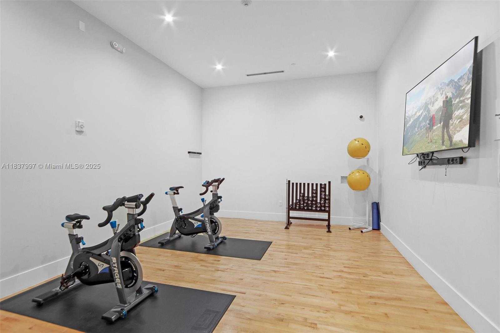 Small Image of 801 BRICKELL KEY BLVD #2006, Miami Number 41
