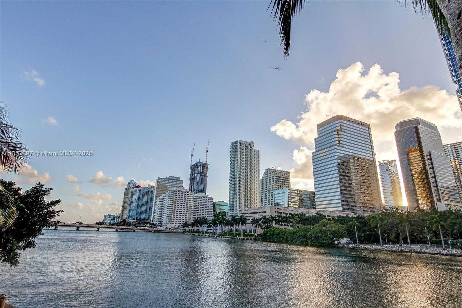 Small Image of 801 BRICKELL KEY BLVD #2006, Miami Number 49