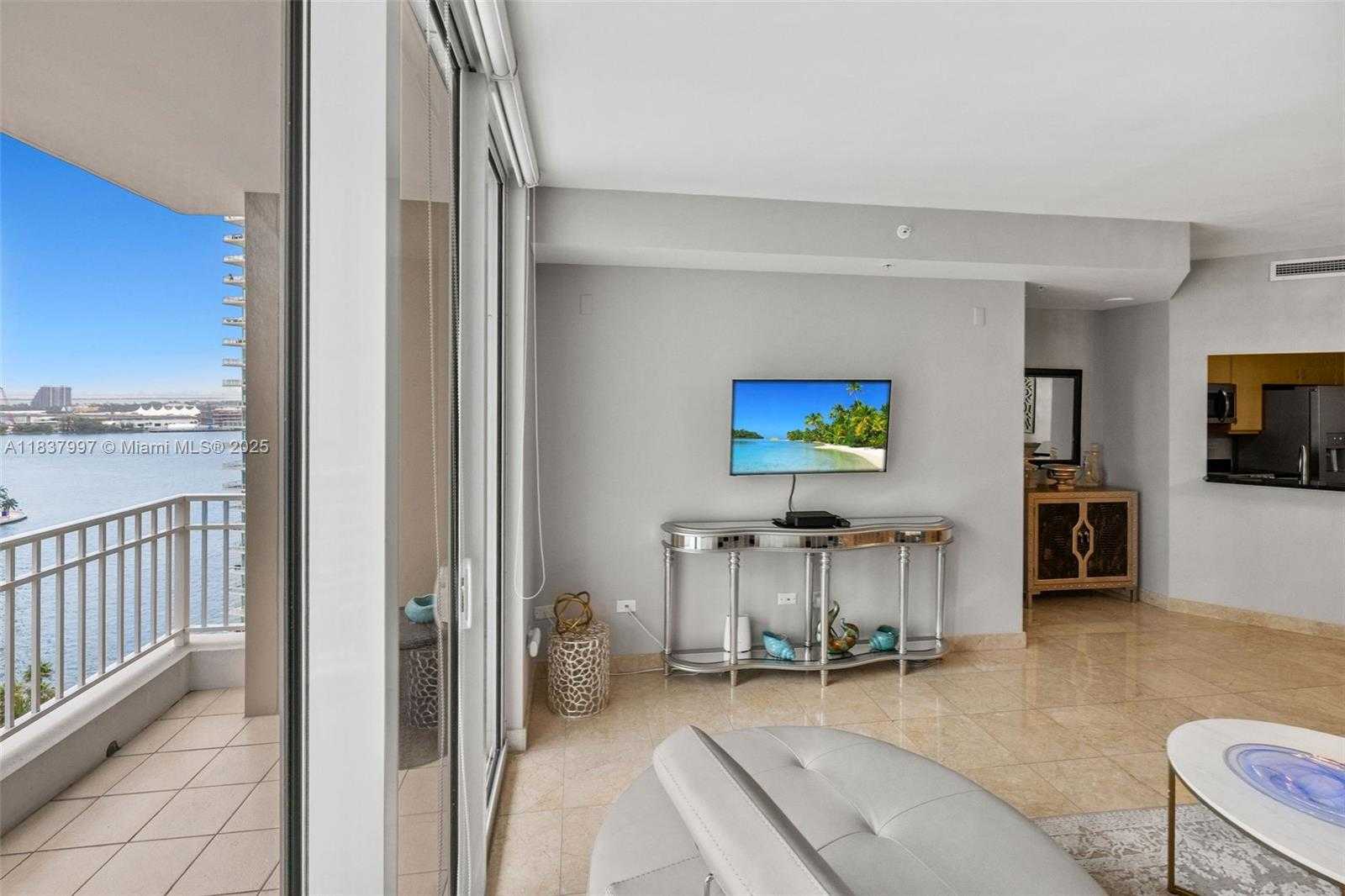 Small Image of 801 BRICKELL KEY BLVD #2006, Miami Number 5