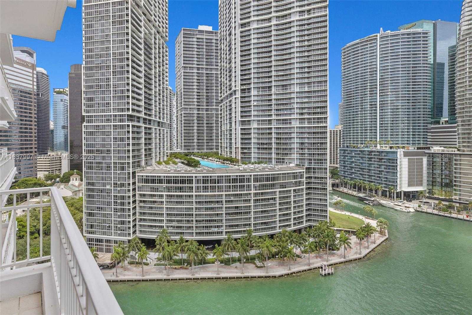 Small Image of 801 BRICKELL KEY BLVD #2006, Miami Number 8