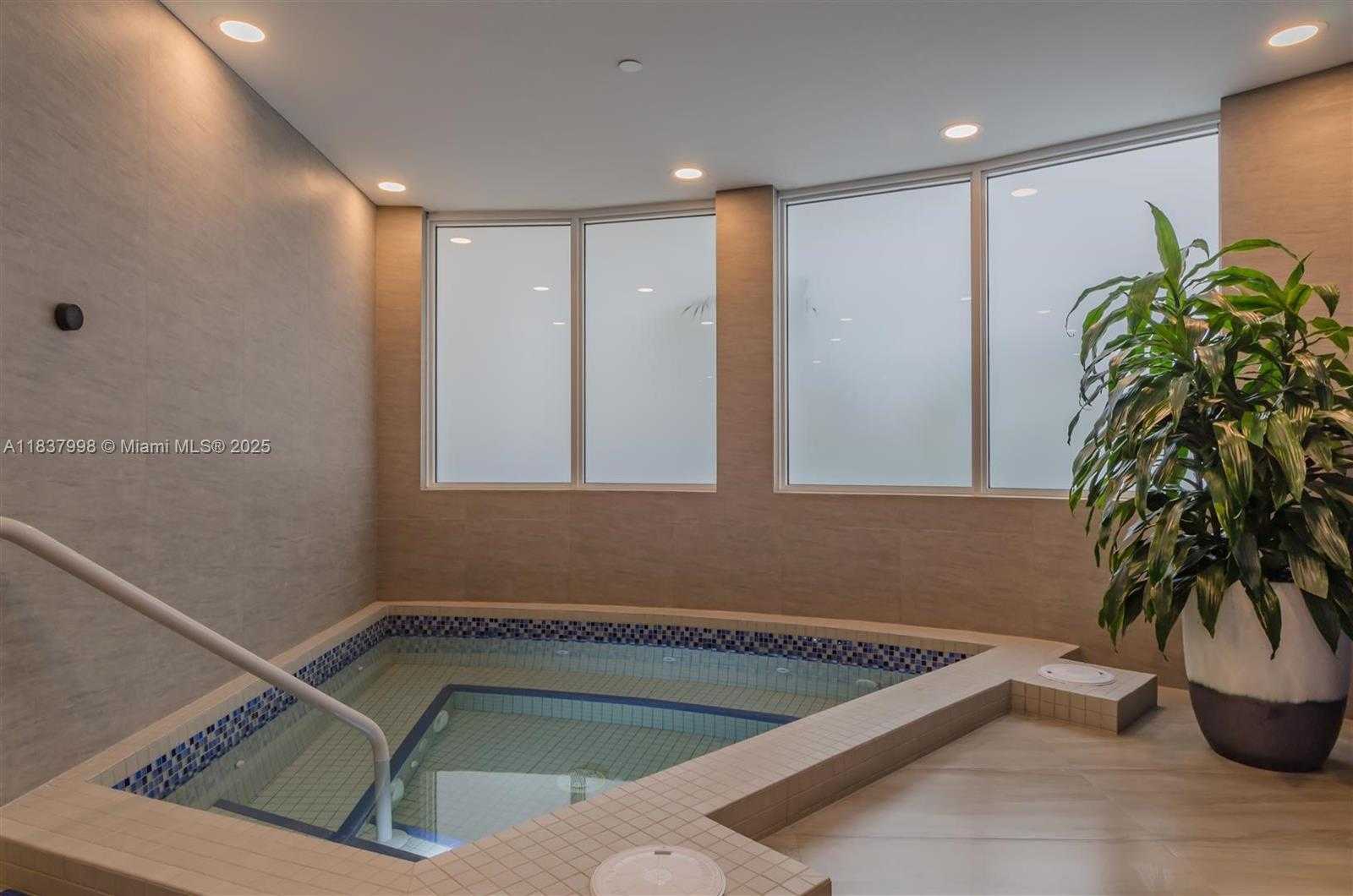 Small Image of 20281 EAST COUNTRY CLUB DR #1801, Aventura Number 21