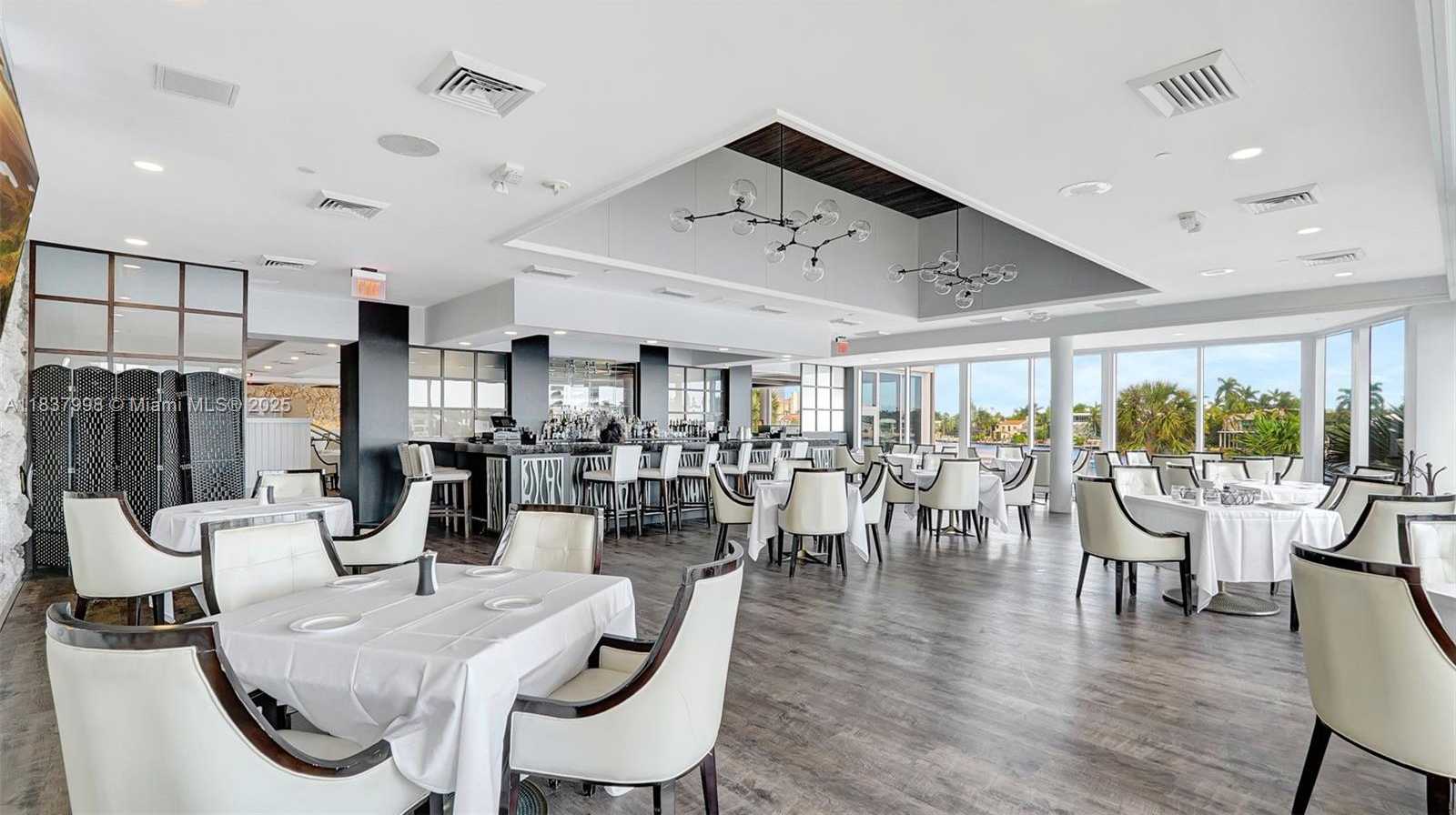 Small Image of 20281 EAST COUNTRY CLUB DR #1801, Aventura Number 9