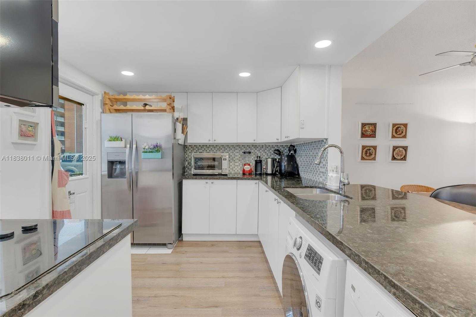 Small Image of 233 NORTH EAST 14TH AVE #108, Hallandale Beach Number 10