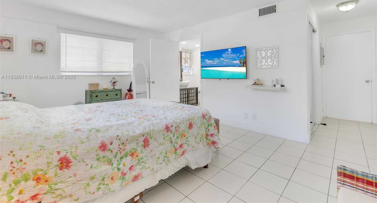 Small Image of 233 NORTH EAST 14TH AVE #108, Hallandale Beach Number 18