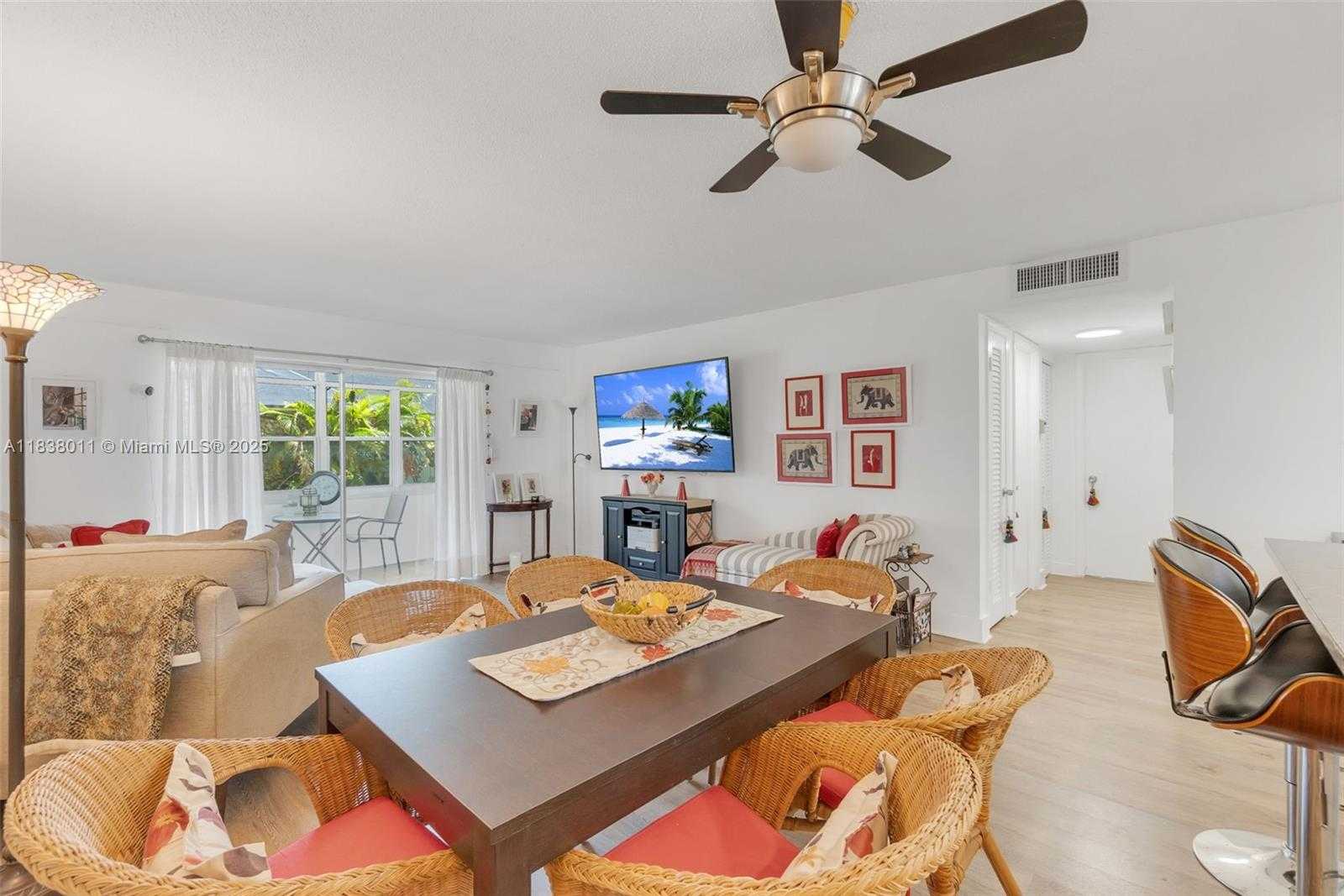 Small Image of 233 NORTH EAST 14TH AVE #108, Hallandale Beach Number 6