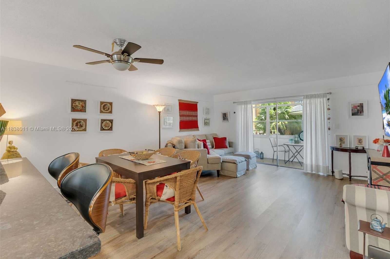 Small Image of 233 NORTH EAST 14TH AVE #108, Hallandale Beach Number 7