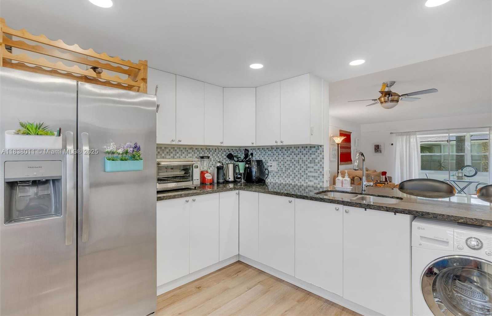 Small Image of 233 NORTH EAST 14TH AVE #108, Hallandale Beach Number 8