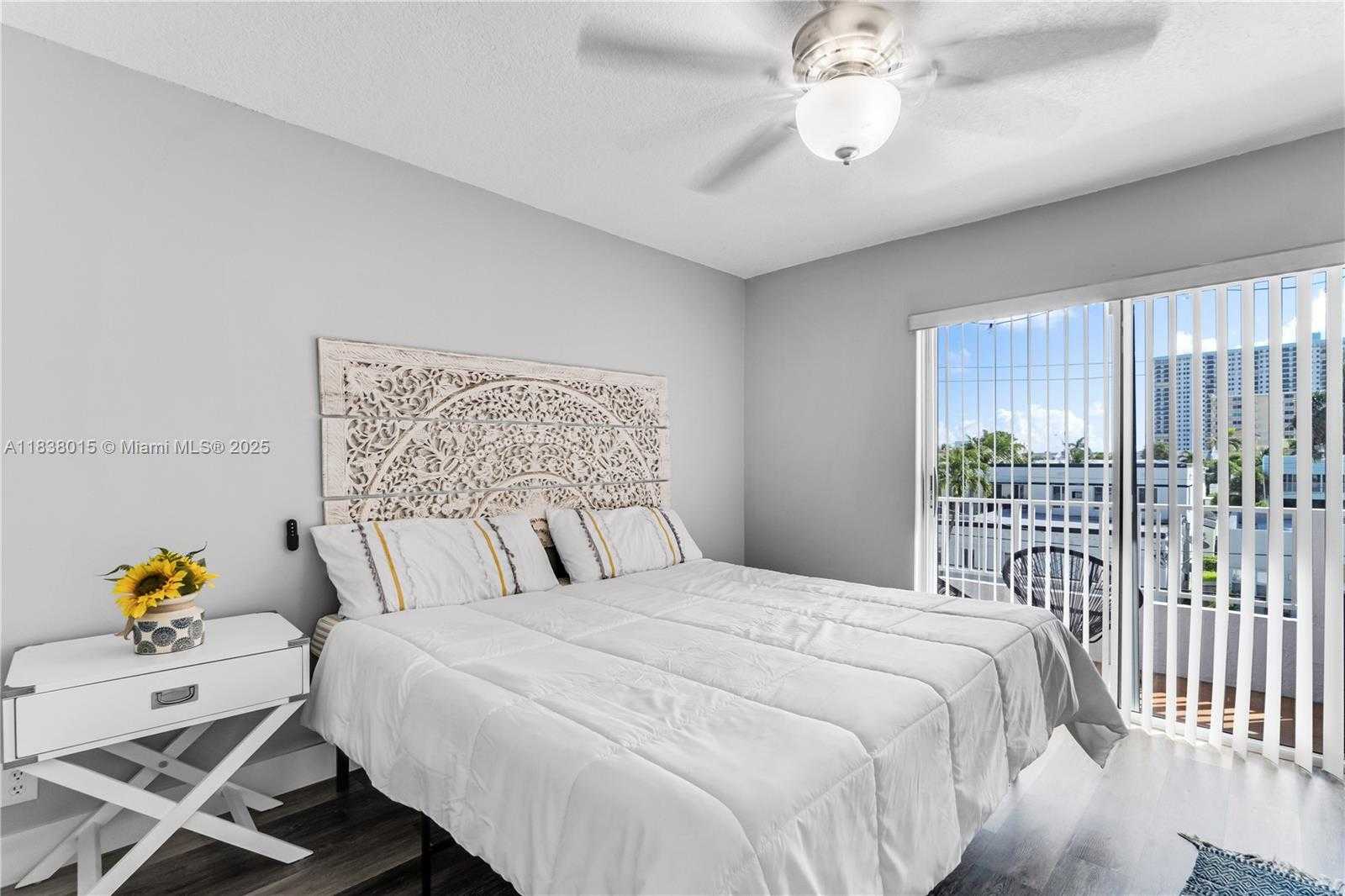 Small Image of 349 VIRGINIA ST, Hollywood Number 11