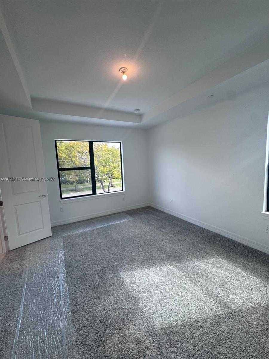 Small Image of 750 NORTH WEST 82ND TER, Plantation Number 21