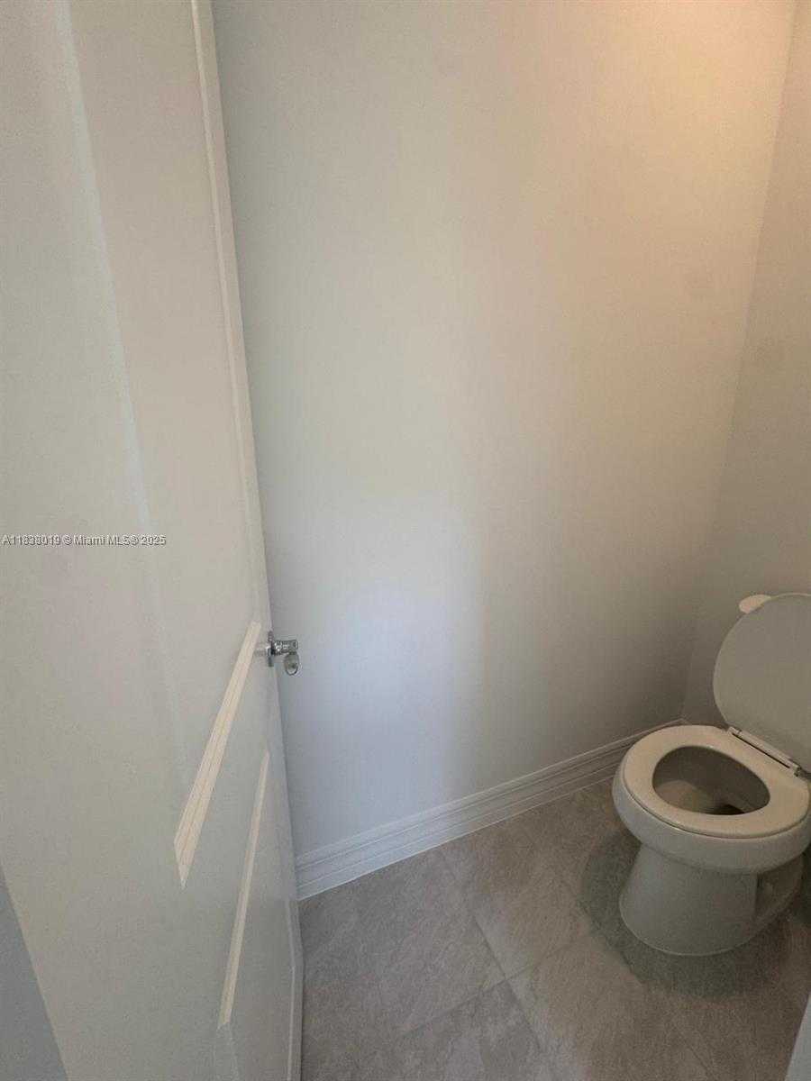 Small Image of 750 NORTH WEST 82ND TER, Plantation Number 22