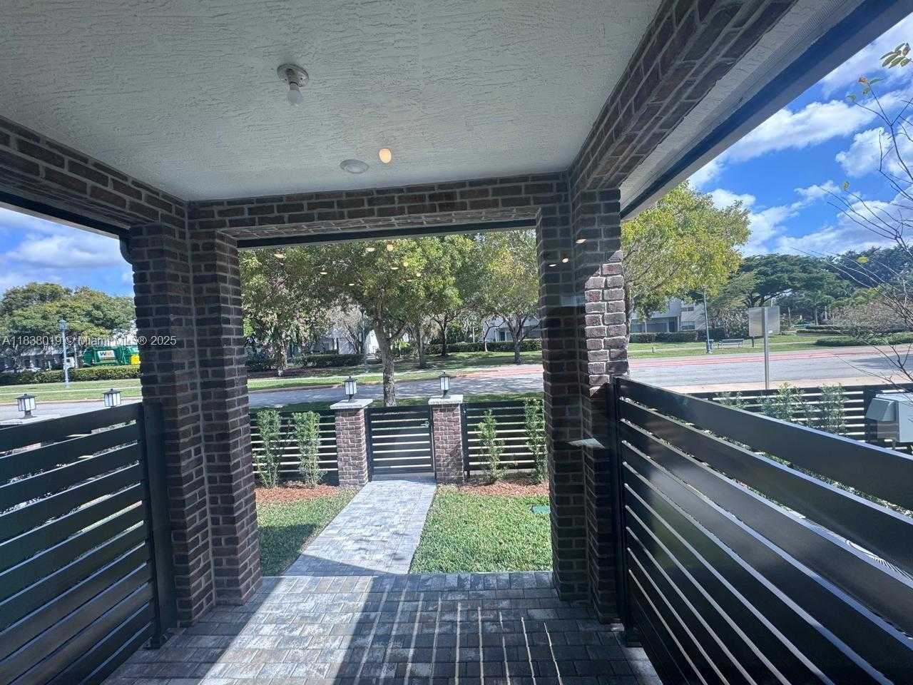 Small Image of 750 NORTH WEST 82ND TER, Plantation Number 9