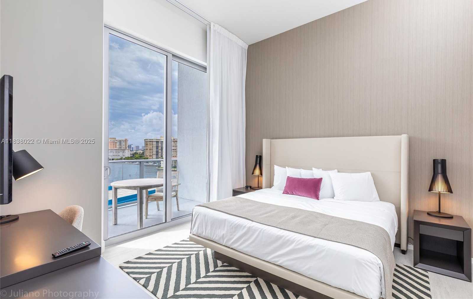 Small Image of 4010 SOUTH OCEAN DR #R509, Hollywood Number 11