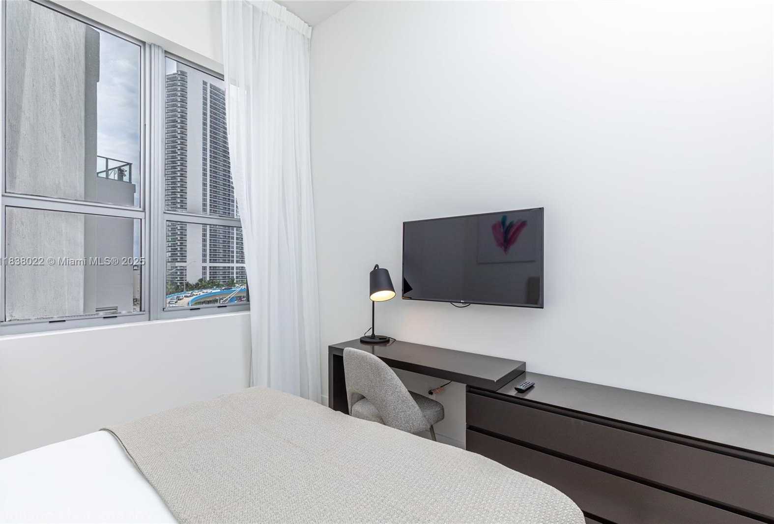 Small Image of 4010 SOUTH OCEAN DR #R509, Hollywood Number 13
