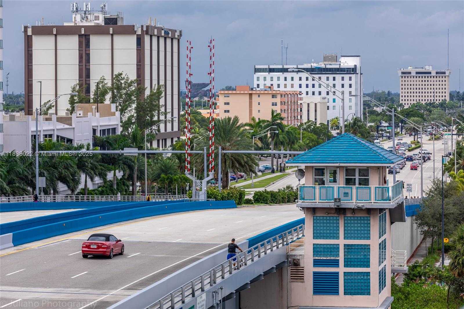 Small Image of 4010 SOUTH OCEAN DR #R509, Hollywood Number 24
