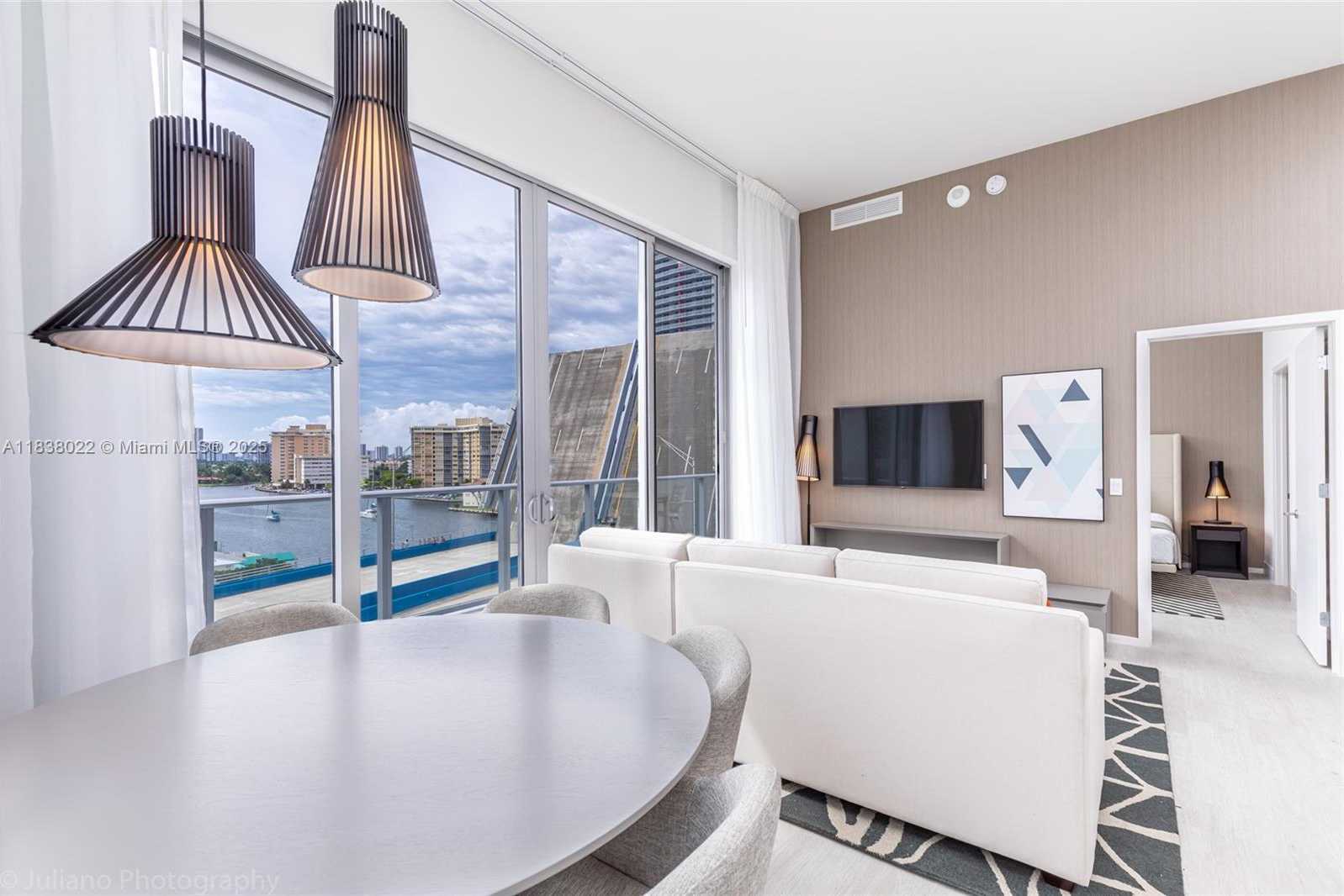Small Image of 4010 SOUTH OCEAN DR #R509, Hollywood Number 3