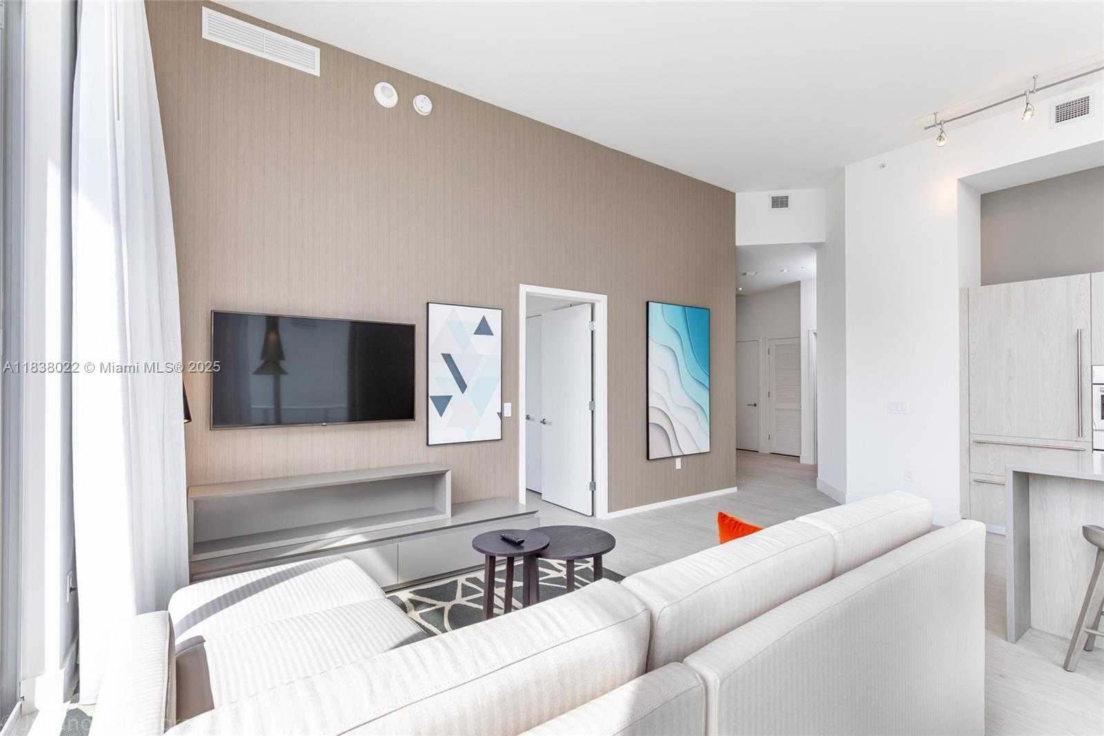 Small Image of 4010 SOUTH OCEAN DR #R509, Hollywood Number 4