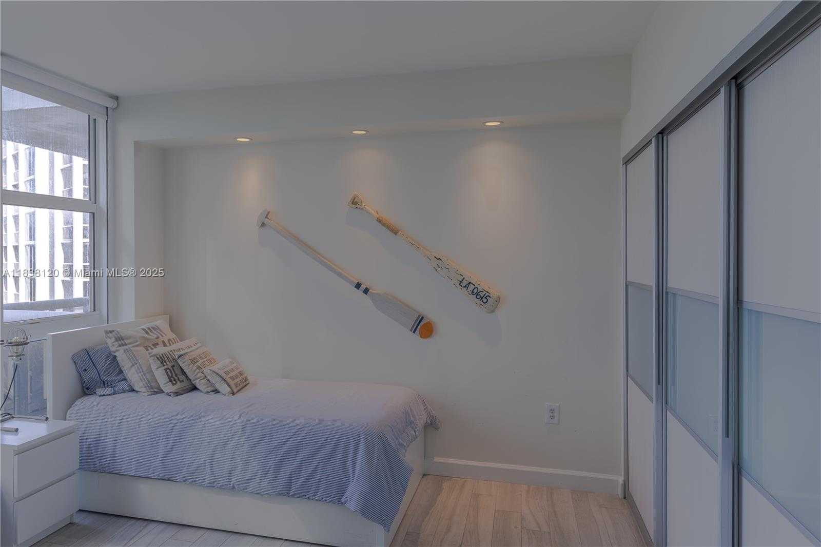 Small Image of 10275 COLLINS AVE #634, Bal Harbour Number 18