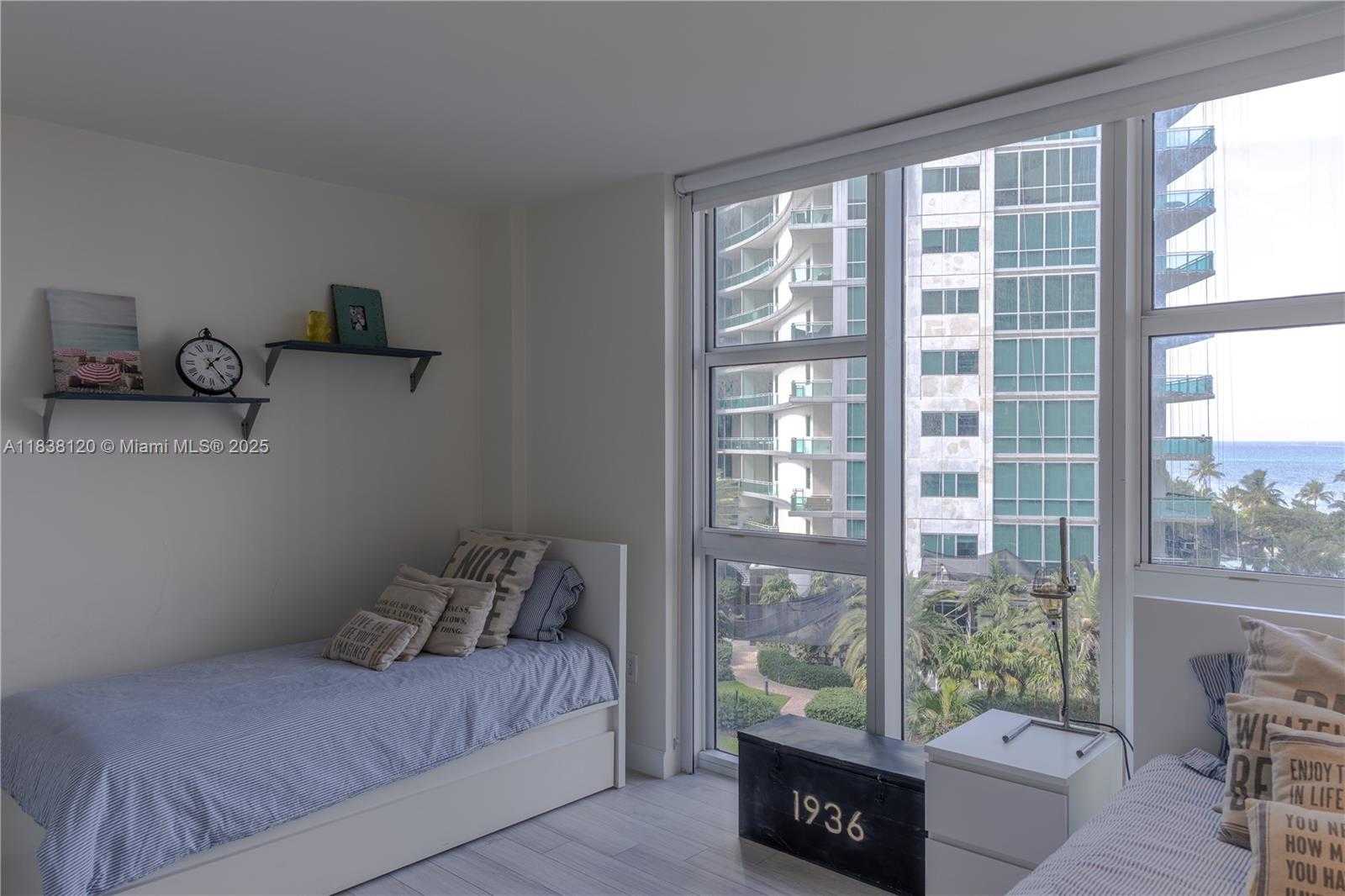 Small Image of 10275 COLLINS AVE #634, Bal Harbour Number 19