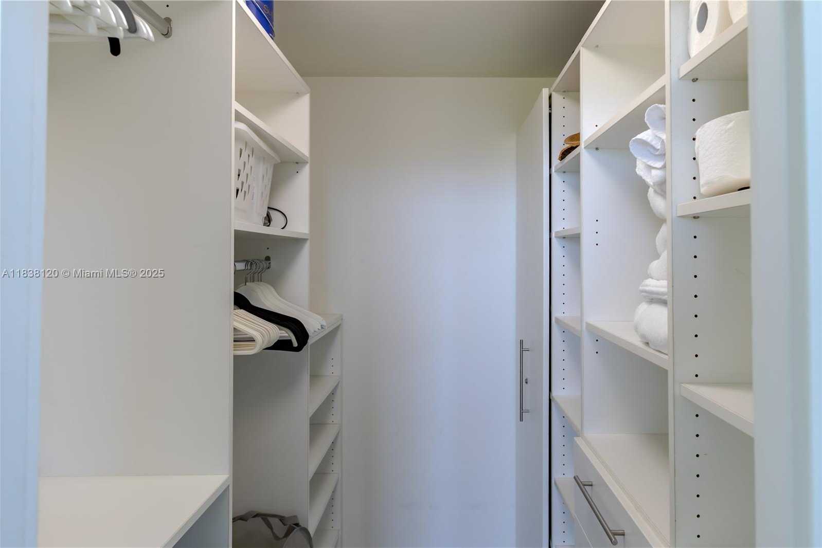 Small Image of 10275 COLLINS AVE #634, Bal Harbour Number 27