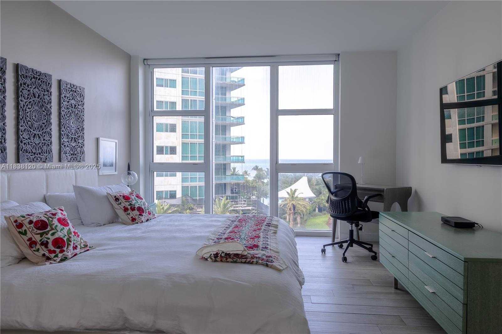 Small Image of 10275 COLLINS AVE #634, Bal Harbour Number 28