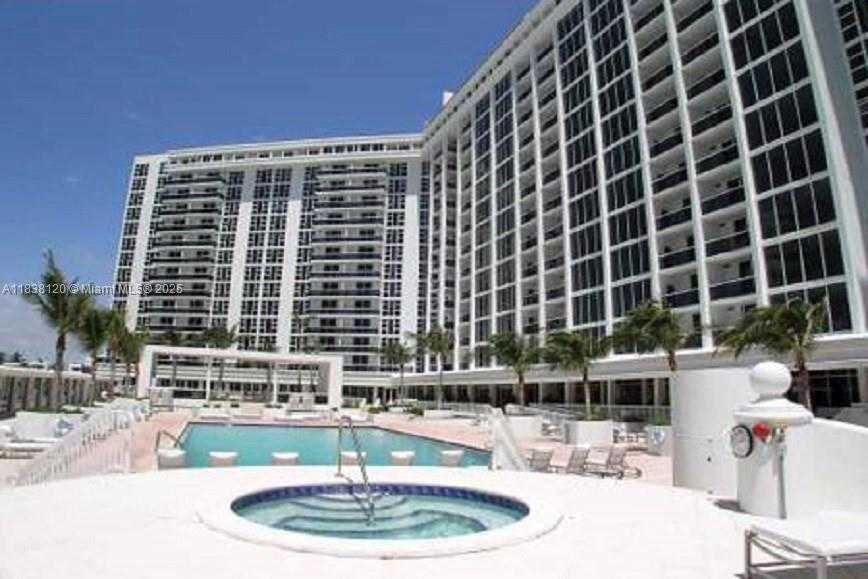 Small Image of 10275 COLLINS AVE #634, Bal Harbour Number 29