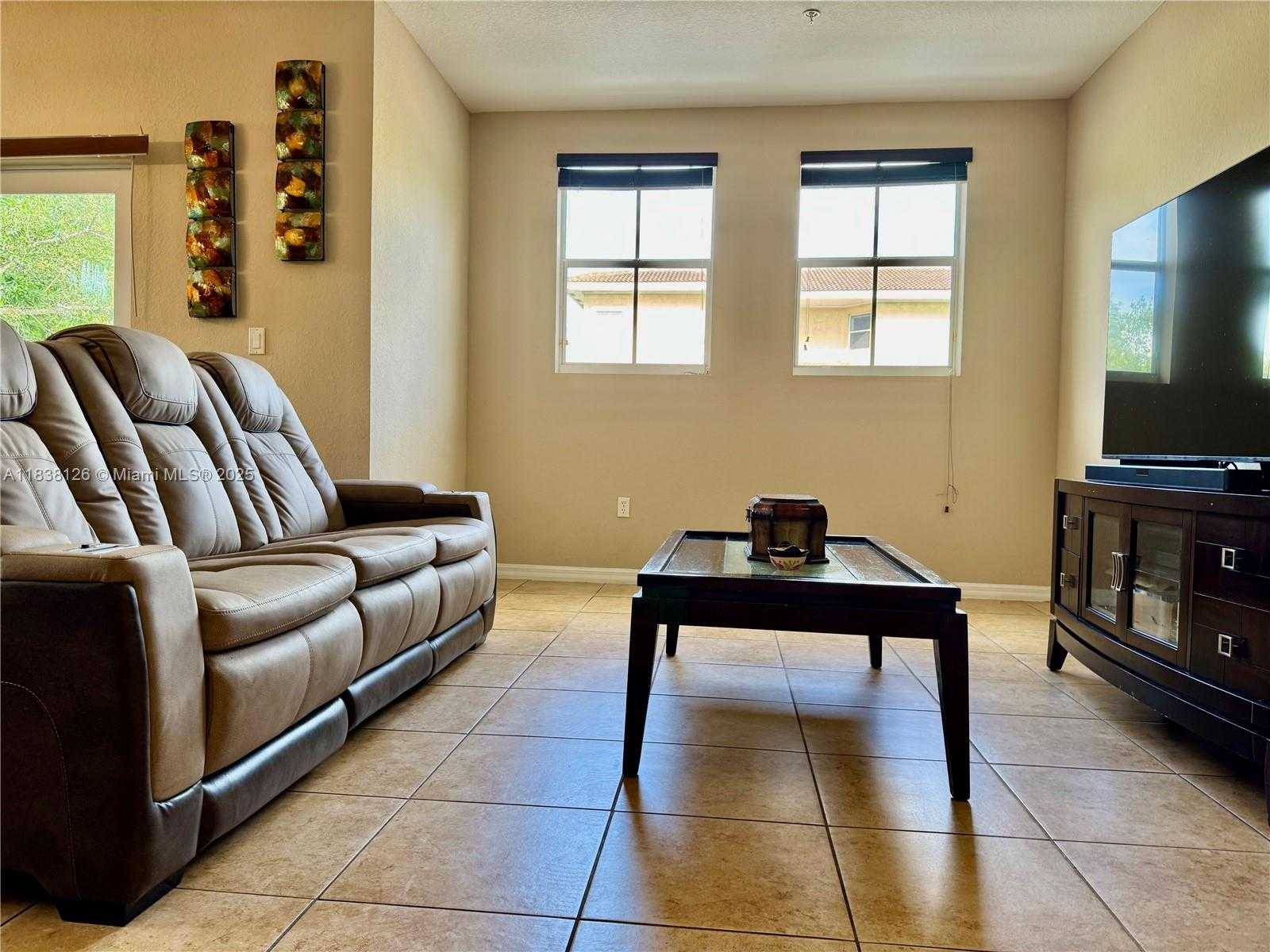 Small Image of 8800 NORTH WEST 107TH CT #202, Doral Number 7