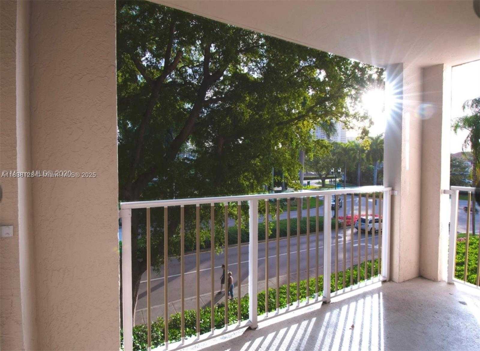 Small Image of 19501 EAST COUNTRY CLUB DR #9306, Aventura Number 4