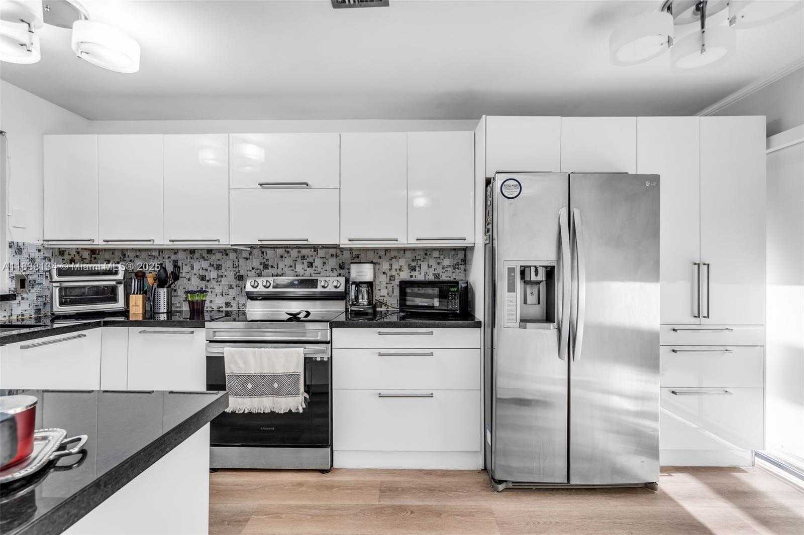 Small Image of 9931 COSTA DEL SOL BLVD #F-107, Doral Number 12