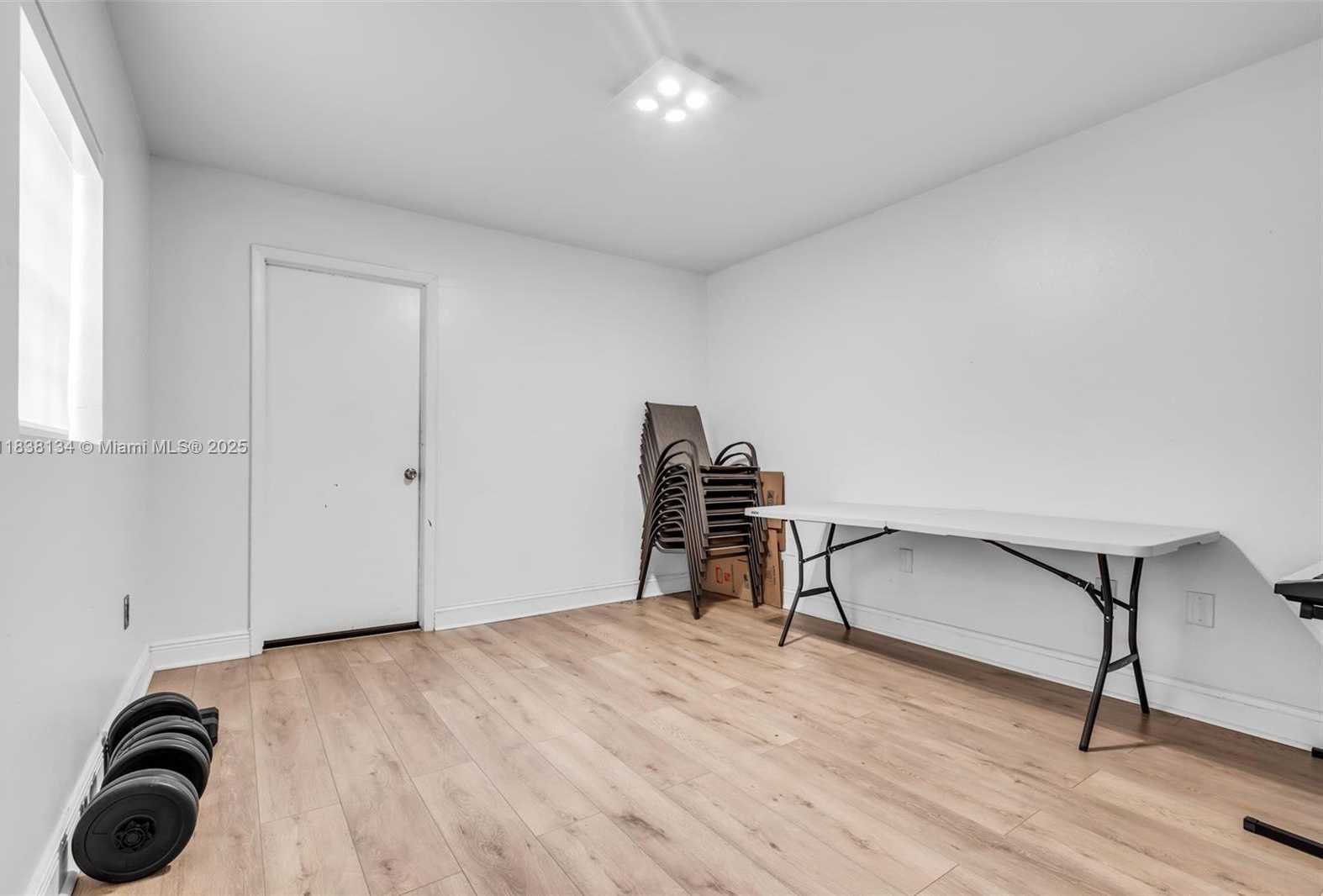Small Image of 9931 COSTA DEL SOL BLVD #F-107, Doral Number 17