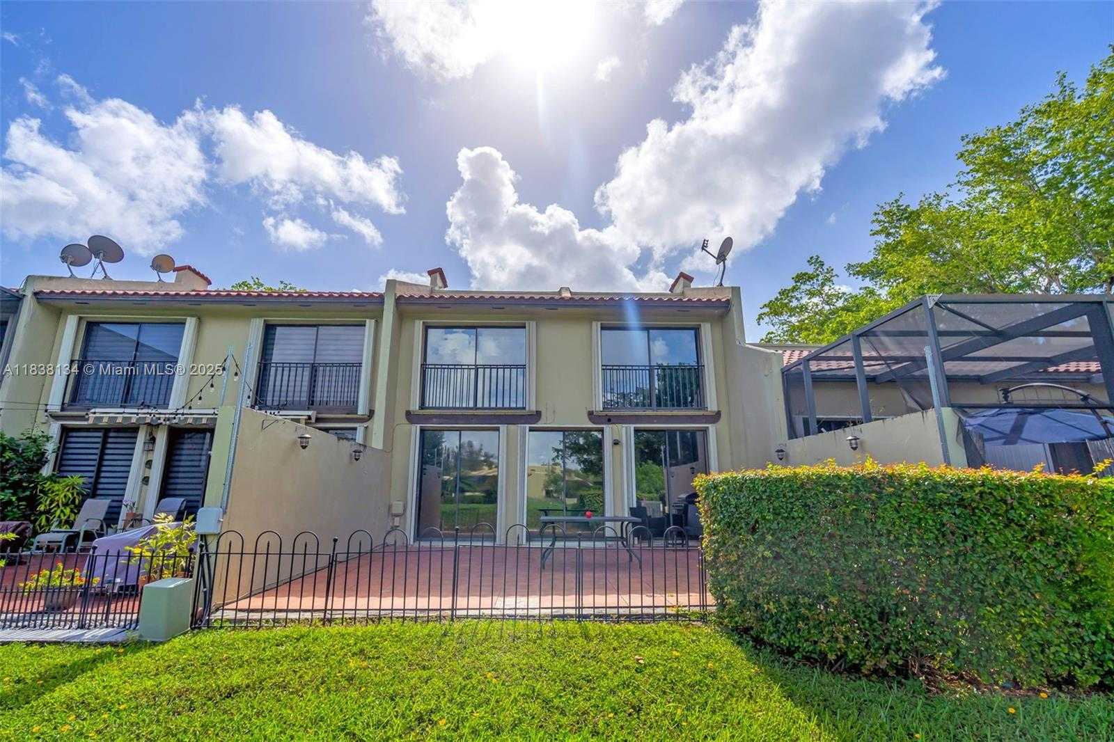 Small Image of 9931 COSTA DEL SOL BLVD #F-107, Doral Number 36