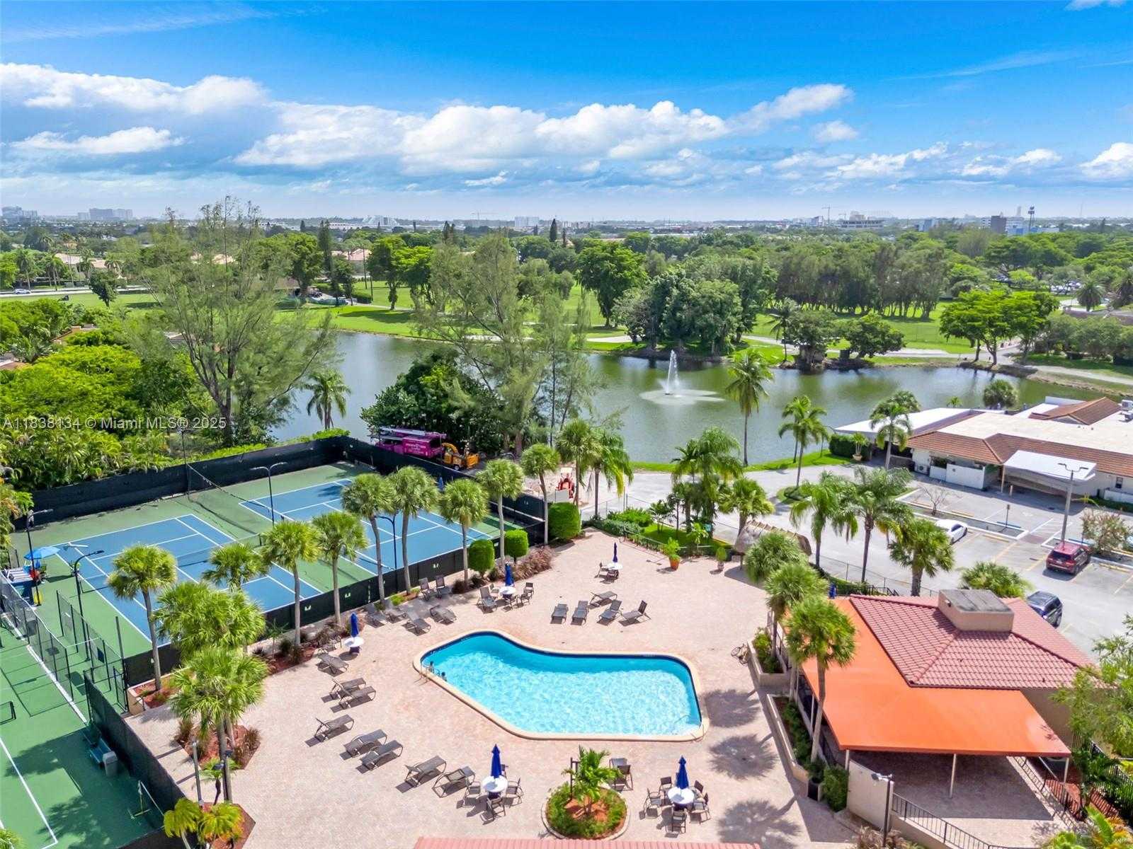 Small Image of 9931 COSTA DEL SOL BLVD #F-107, Doral Number 47