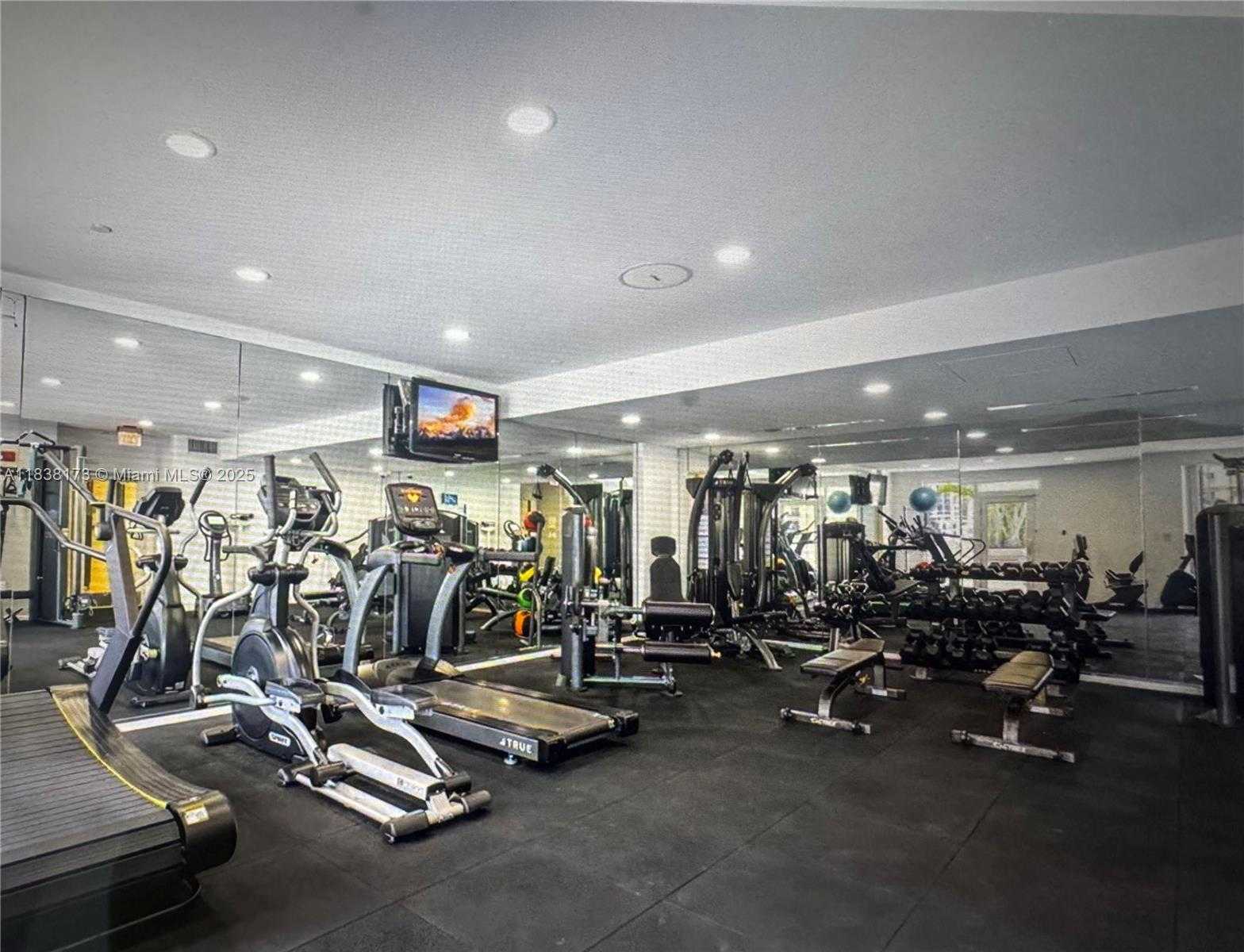 Small Image of 10 ARAGON AVE #1118, Coral Gables Number 5
