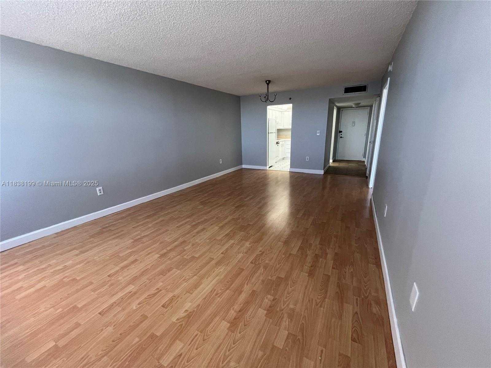 Small Image of 1300 SAINT CHARLES PL #613, Pembroke Pines Number 13