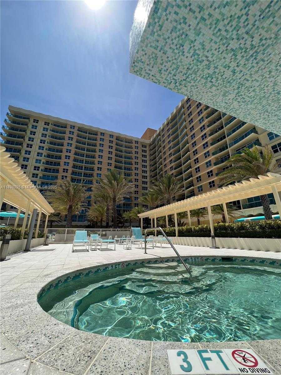 Small Image of 2501 SOUTH OSEAN DR #532, Hollywood Number 11